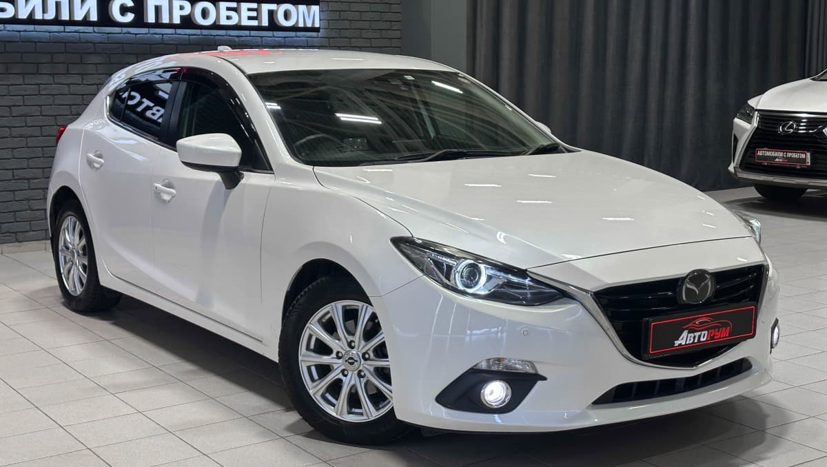 Mazda Axela - 5